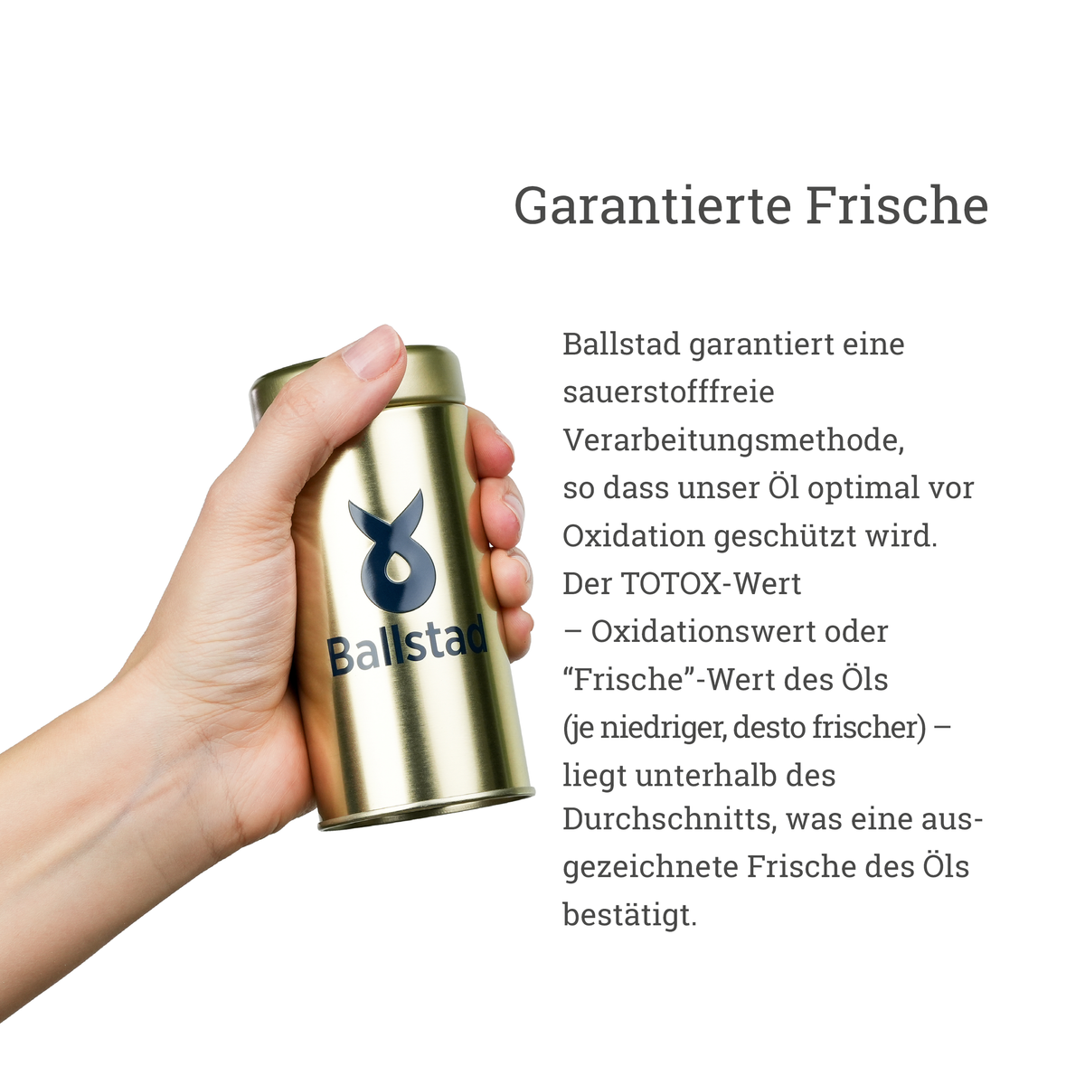 Hand hält eine Ballstad-Dose mit Omega-3-Kapseln